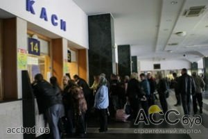 С начала года "Укрзалiзниця" уменьшила свои обороты!