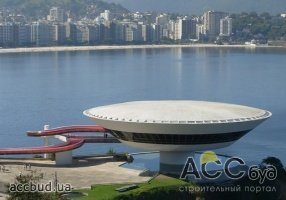 Космические мотивы Музея современного искусства в Нитерое